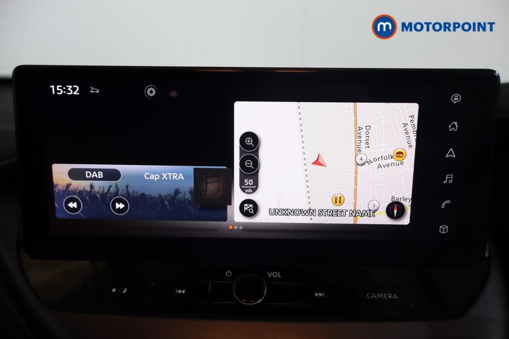 Nissan Juke N-Connecta Manual Petrol SUV - Stock Number (1563448) - 4th supplementary image