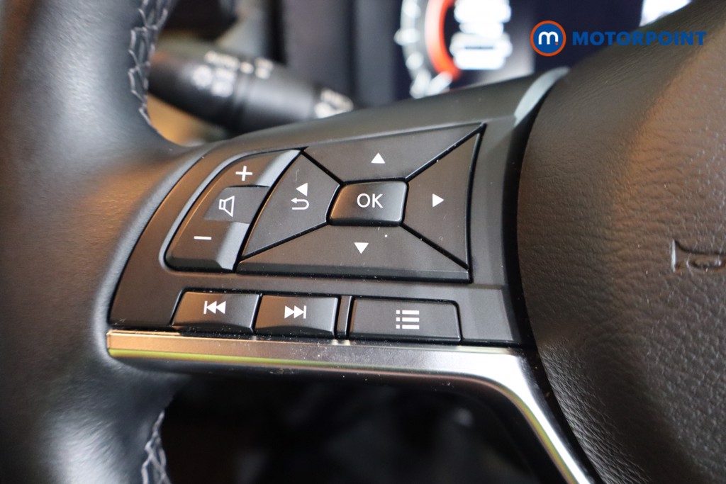 Nissan Juke N-Connecta Manual Petrol SUV - Stock Number (1563448) - 13th supplementary image
