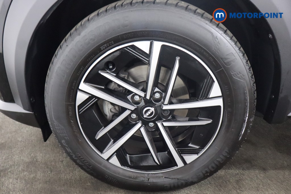Nissan Juke N-Connecta Manual Petrol SUV - Stock Number (1563448) - 27th supplementary image