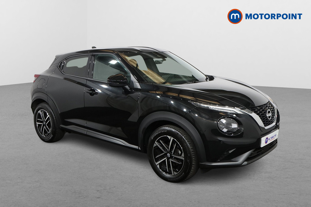 Nissan Juke N-Connecta Manual Petrol SUV - Stock Number (1563448) - Drivers side front corner