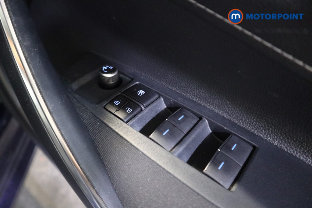 Toyota Corolla Icon Tech Automatic Petrol-Electric Hybrid Estate - Stock Number (1564003) - 10th supplementary image