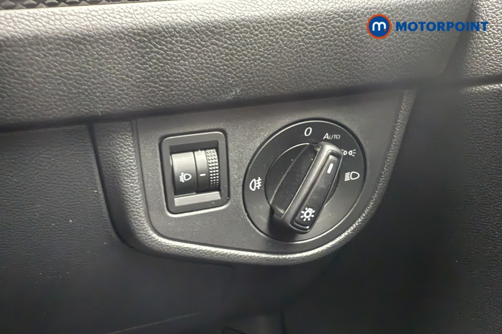 Volkswagen Polo Life Manual Petrol Hatchback - Stock Number (1565354) - 11th supplementary image