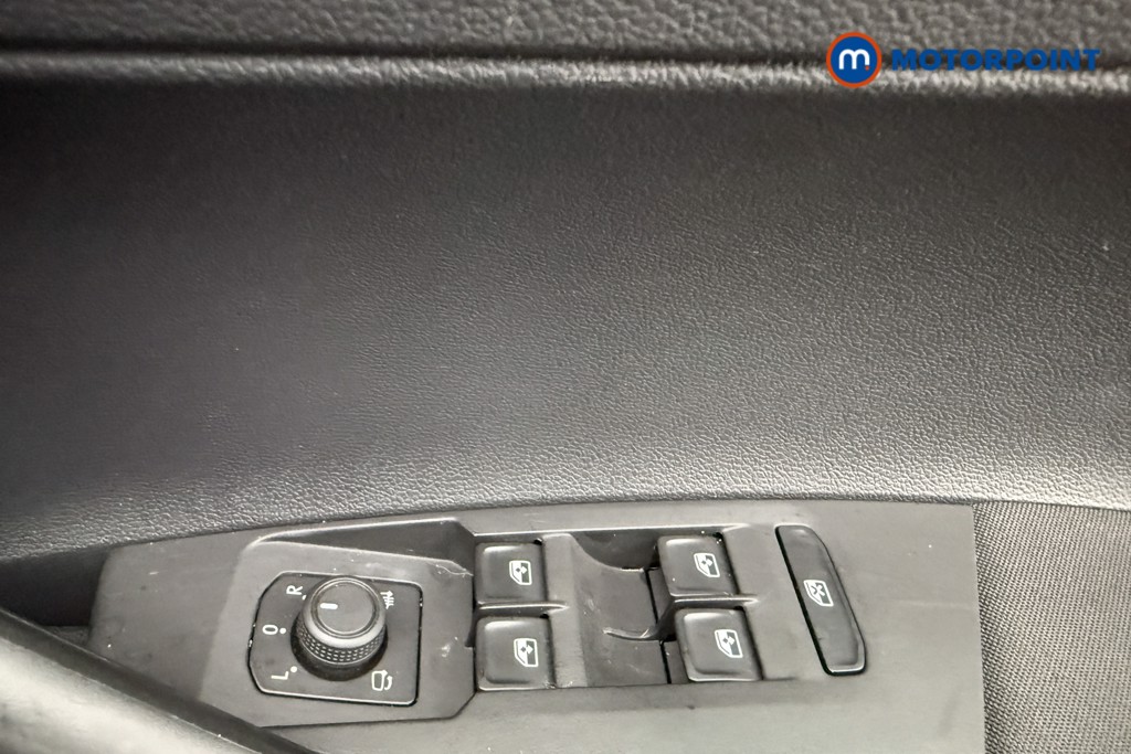 Volkswagen Polo Life Manual Petrol Hatchback - Stock Number (1565354) - 13th supplementary image