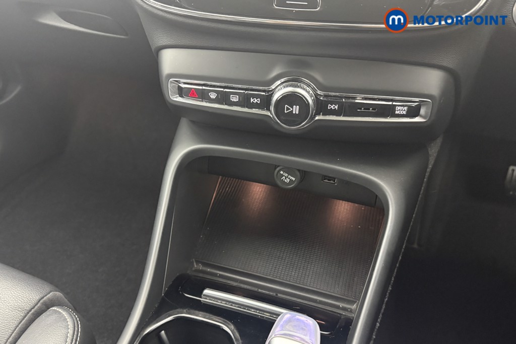 Volvo Xc40 Inscription Pro Automatic Petrol SUV - Stock Number (1565497) - 4th supplementary image