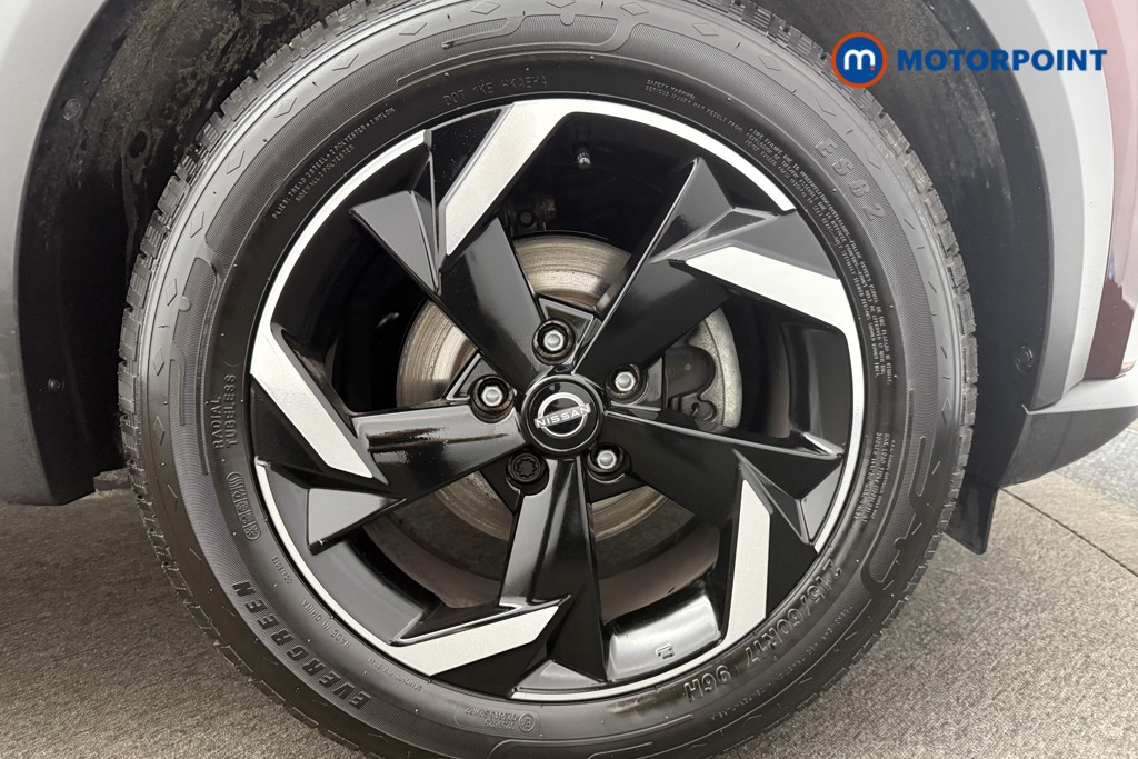 Nissan Juke N-Connecta Manual Petrol SUV - Stock Number (1566090) - 11th supplementary image