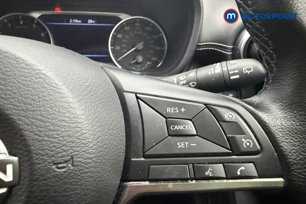 Nissan Juke N-Connecta Manual Petrol SUV - Stock Number (1566090) - 15th supplementary image
