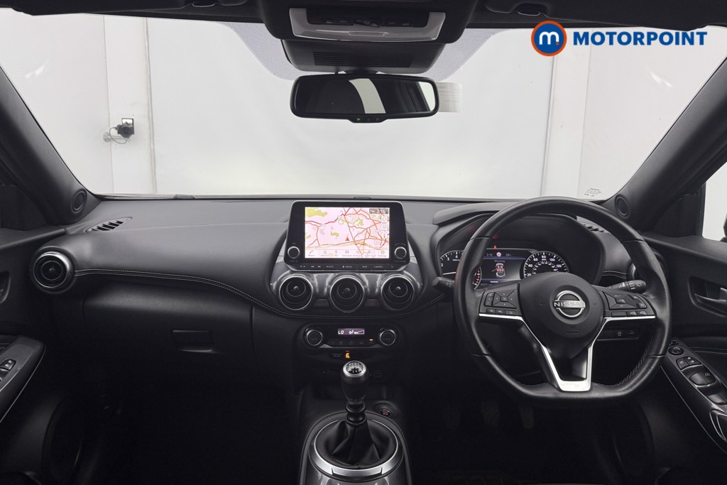Nissan Juke N-Connecta Manual Petrol SUV - Stock Number (1566090) - 1st supplementary image