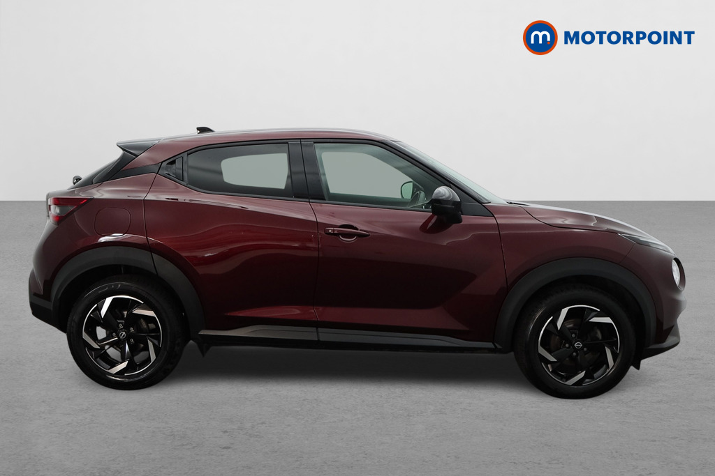 Nissan Juke N-Connecta Manual Petrol SUV - Stock Number (1566090) - Drivers side