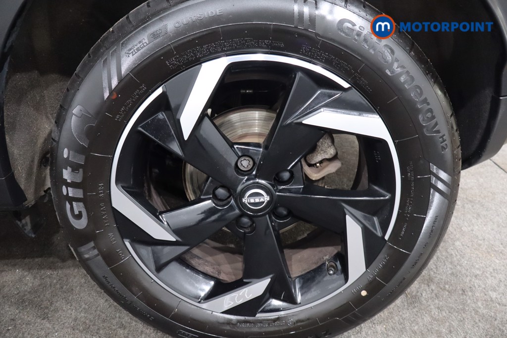 Nissan Juke N-Connecta Manual Petrol SUV - Stock Number (1566095) - 12th supplementary image