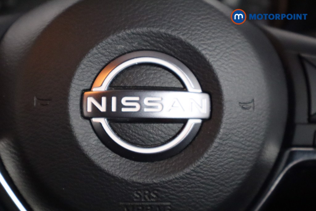 Nissan Juke N-Connecta Manual Petrol SUV - Stock Number (1566095) - 17th supplementary image