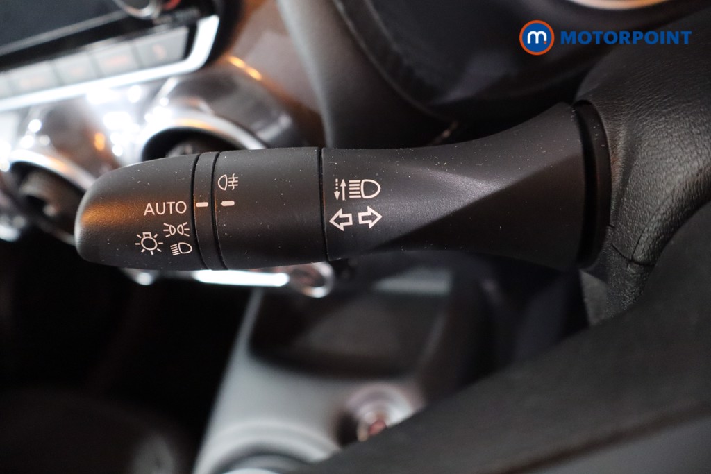 Nissan Juke N-Connecta Manual Petrol SUV - Stock Number (1566095) - 19th supplementary image