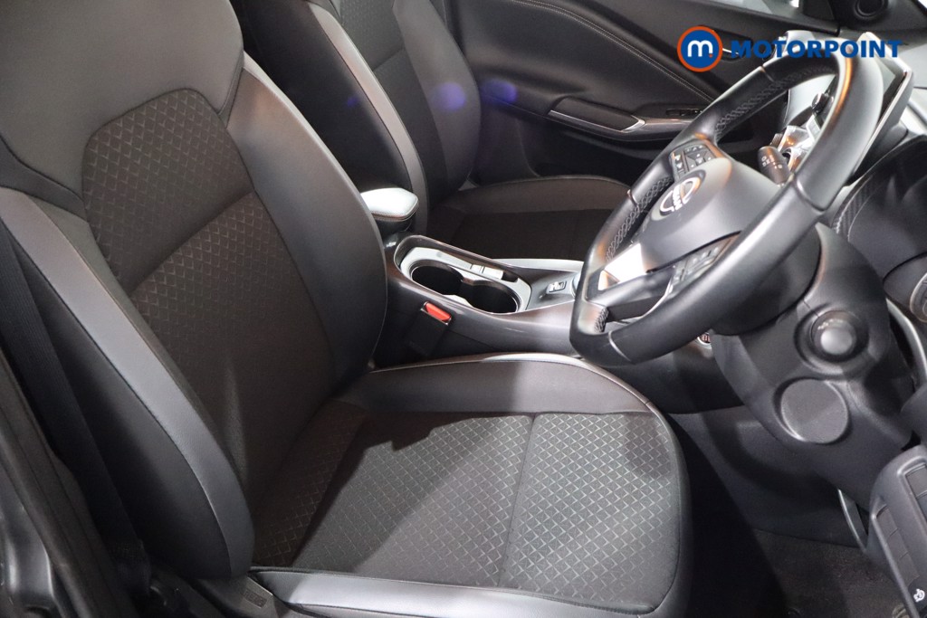 Nissan Juke N-Connecta Manual Petrol SUV - Stock Number (1566095) - 24th supplementary image