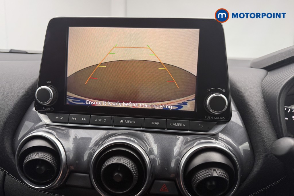 Nissan Juke N-Connecta Manual Petrol SUV - Stock Number (1566101) - 9th supplementary image