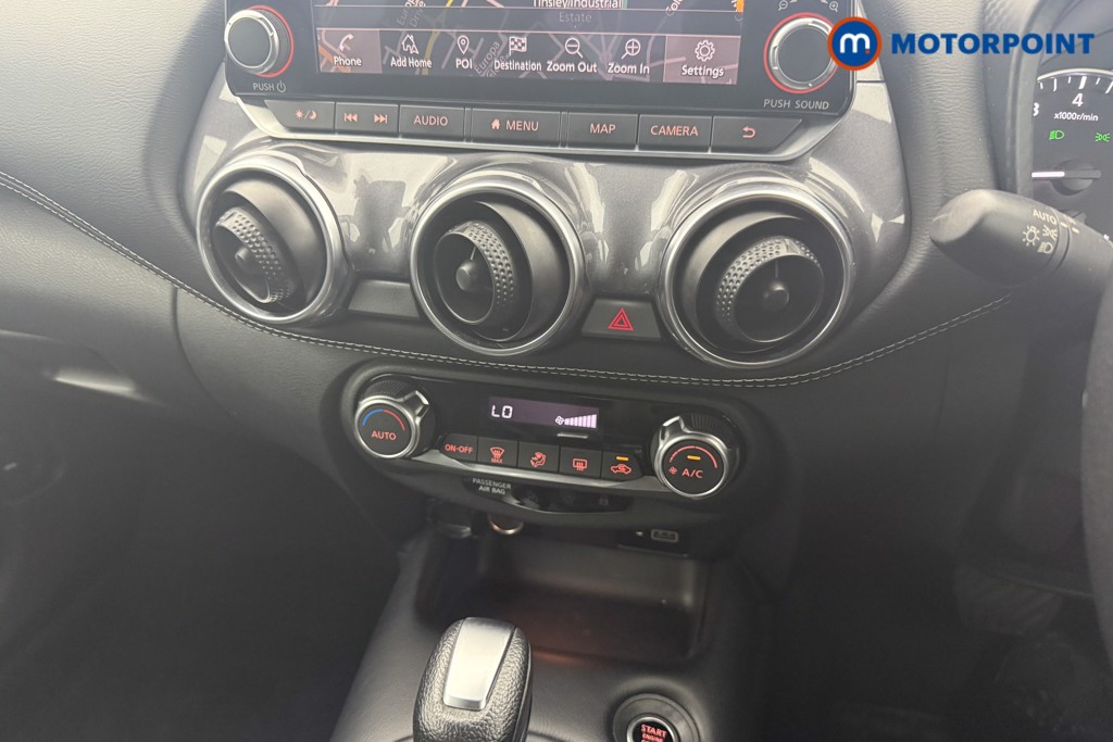 Nissan Juke N-Connecta Automatic Petrol SUV - Stock Number (1566892) - 4th supplementary image