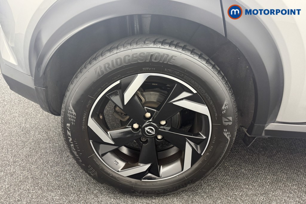 Nissan Juke N-Connecta Automatic Petrol SUV - Stock Number (1566892) - 30th supplementary image