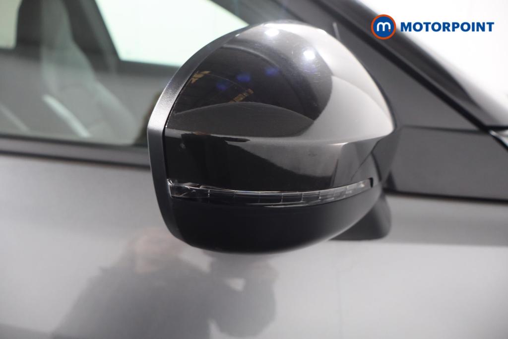 Nissan Juke N-Connecta Manual Petrol SUV - Stock Number (1566965) - 26th supplementary image