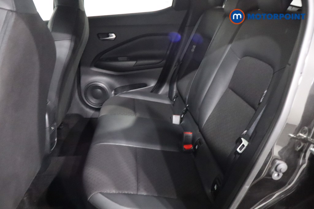 Nissan Juke N-Connecta Manual Petrol SUV - Stock Number (1566978) - 5th supplementary image