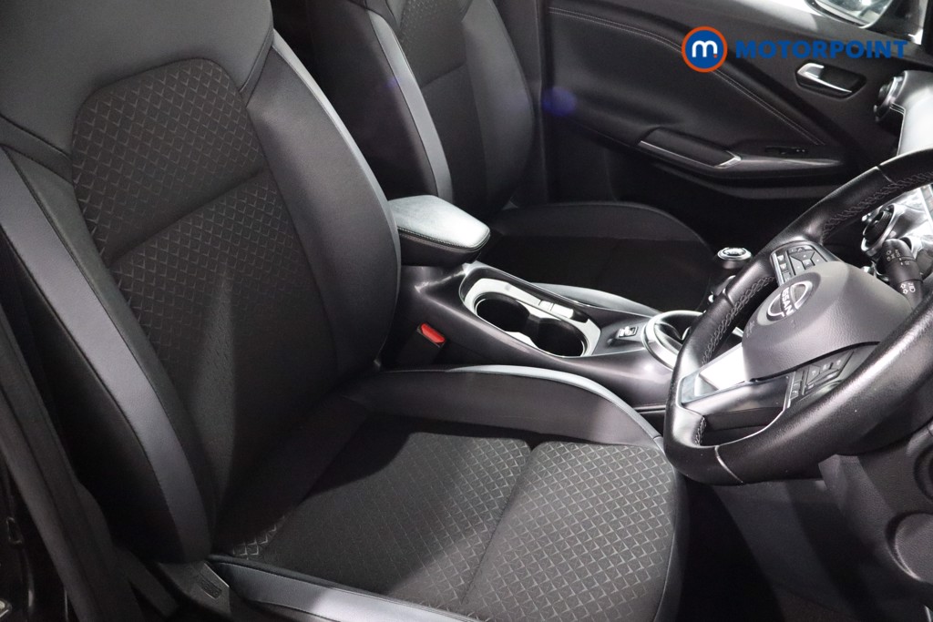 Nissan Juke N-Connecta Manual Petrol SUV - Stock Number (1566978) - 23rd supplementary image