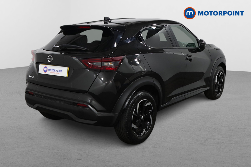 Nissan Juke N-Connecta Manual Petrol SUV - Stock Number (1566978) - Drivers side rear corner