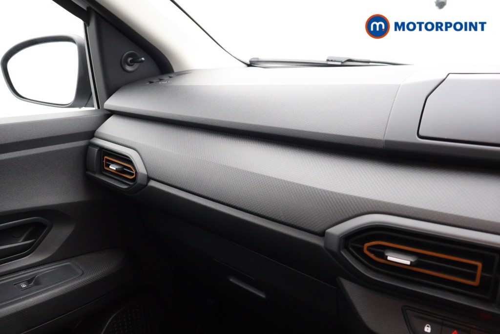 Dacia Sandero Stepway Essential Manual Petrol Hatchback - Stock Number (1567473) - 7th supplementary image
