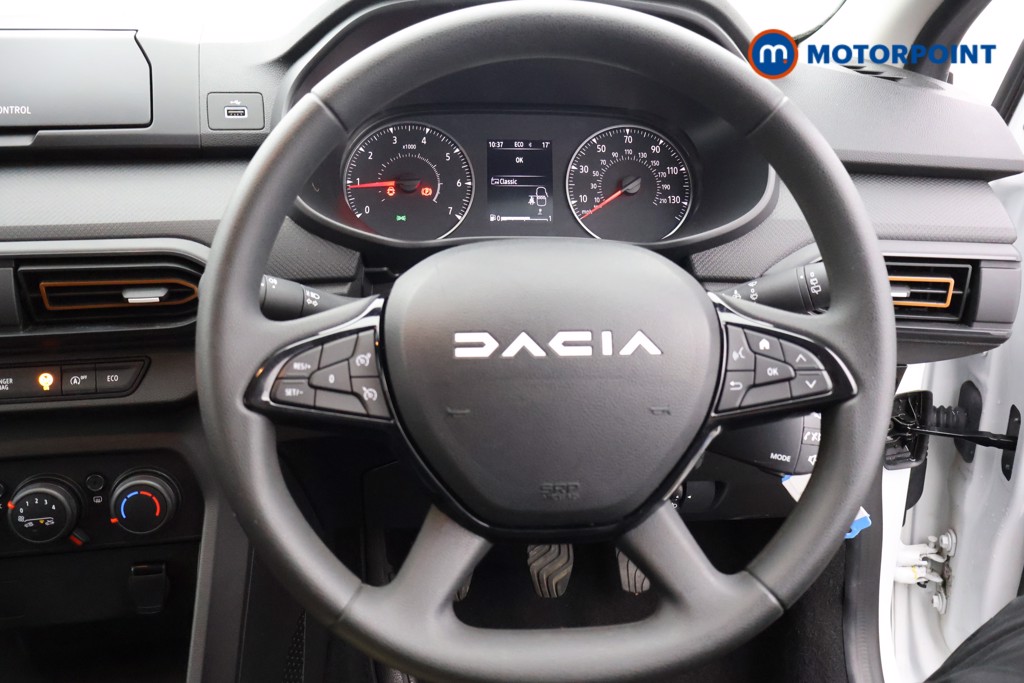 Dacia Sandero Stepway Essential Manual Petrol Hatchback - Stock Number (1567473) - 1st supplementary image