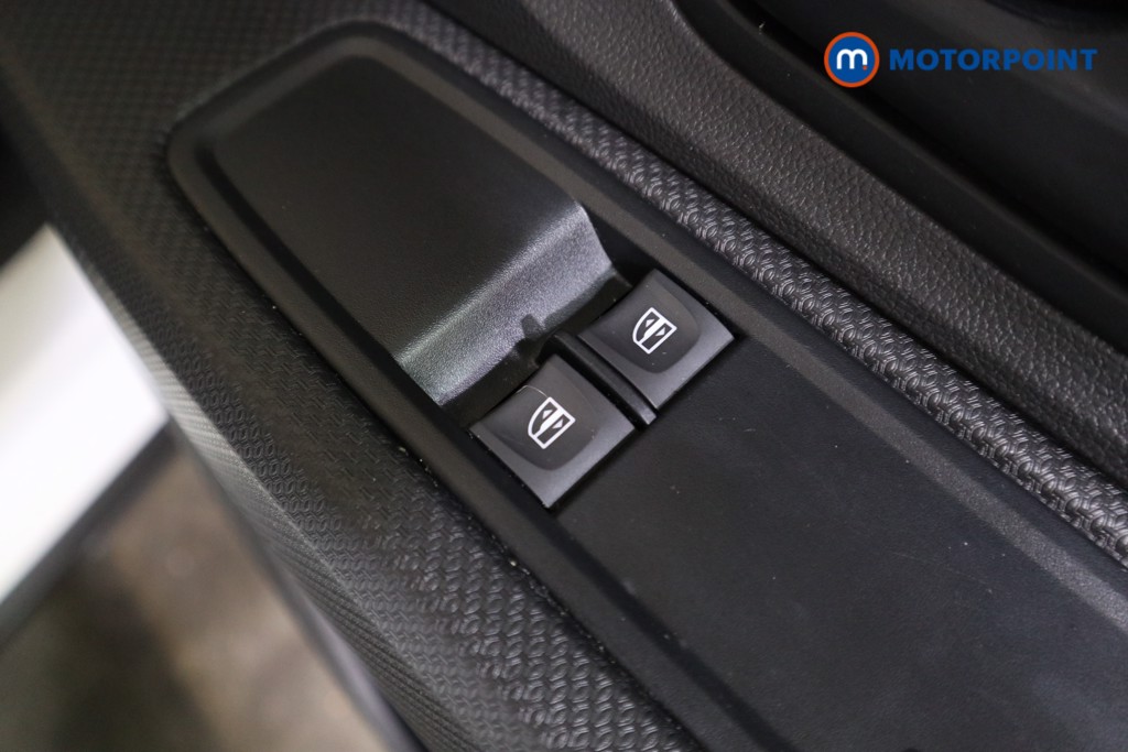 Dacia Sandero Stepway Essential Manual Petrol Hatchback - Stock Number (1567484) - 8th supplementary image