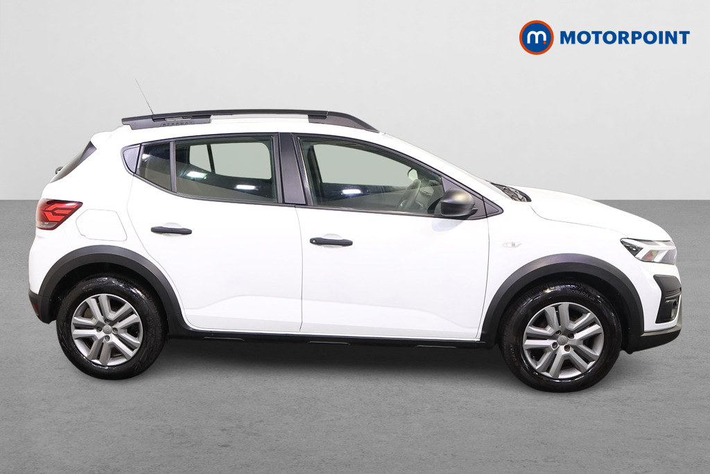 Dacia Sandero Stepway Essential Manual Petrol Hatchback - Stock Number (1567484) - Drivers side
