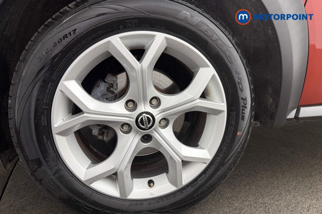Nissan Juke N-Connecta Manual Petrol SUV - Stock Number (1567765) - 12th supplementary image