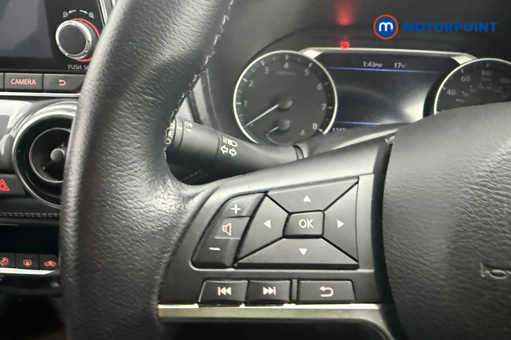 Nissan Juke N-Connecta Manual Petrol SUV - Stock Number (1567765) - 14th supplementary image