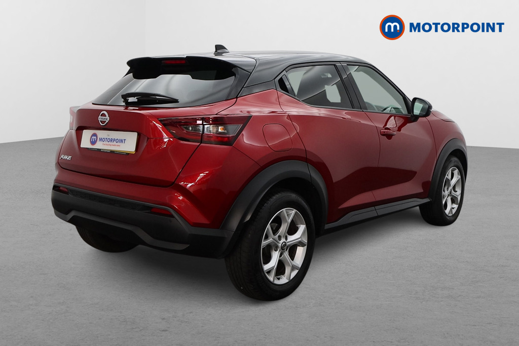 Nissan Juke N-Connecta Manual Petrol SUV - Stock Number (1567765) - Drivers side rear corner