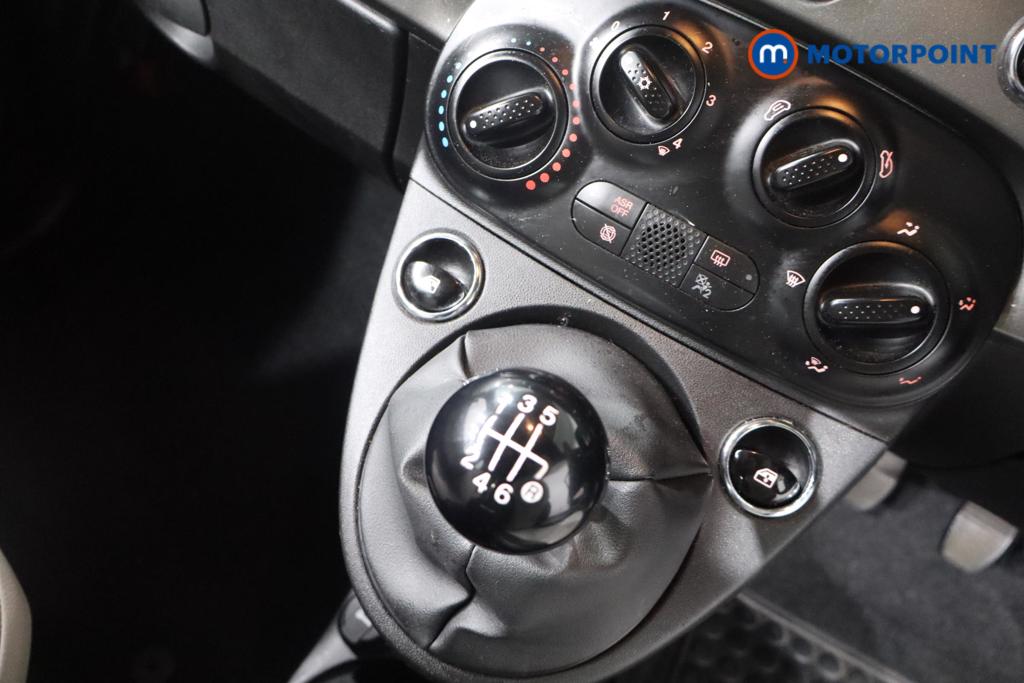 Fiat 500 Dolcevita Manual Petrol-Electric Hybrid Hatchback - Stock Number (1568172) - 4th supplementary image