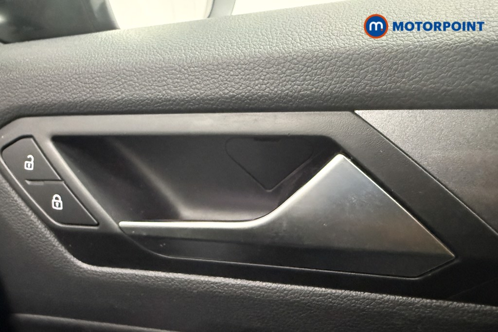 Volkswagen T-Roc Style Manual Petrol SUV - Stock Number (1568648) - 4th supplementary image
