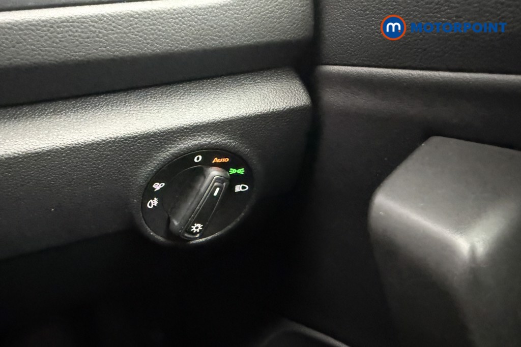 Volkswagen T-Roc Style Manual Petrol SUV - Stock Number (1568648) - 5th supplementary image