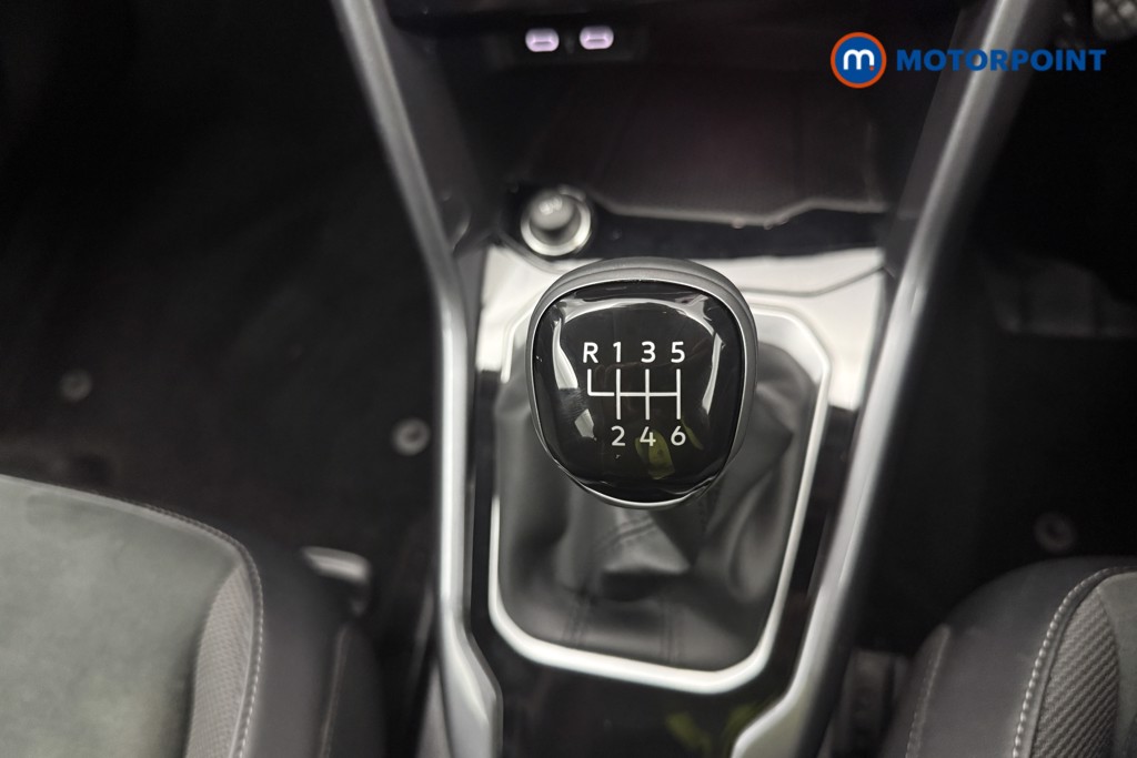 Volkswagen T-Roc Style Manual Petrol SUV - Stock Number (1568648) - 7th supplementary image