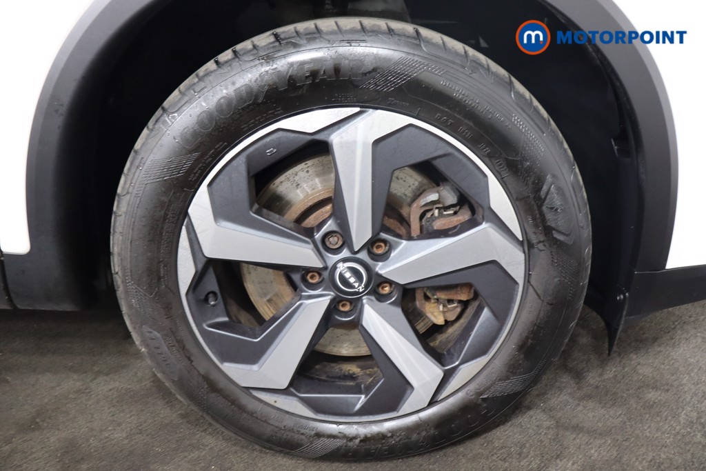 Nissan Qashqai N-Connecta Automatic Petrol-Electric Hybrid SUV - Stock Number (1568672) - 26th supplementary image