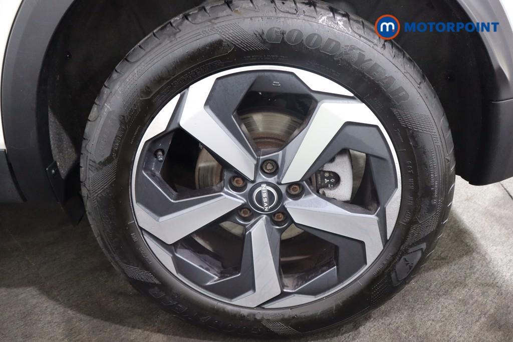 Nissan Qashqai N-Connecta Automatic Petrol-Electric Hybrid SUV - Stock Number (1568672) - 28th supplementary image