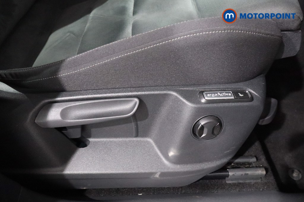Volkswagen Tiguan SEL Automatic Petrol SUV - Stock Number (1568673) - 21st supplementary image