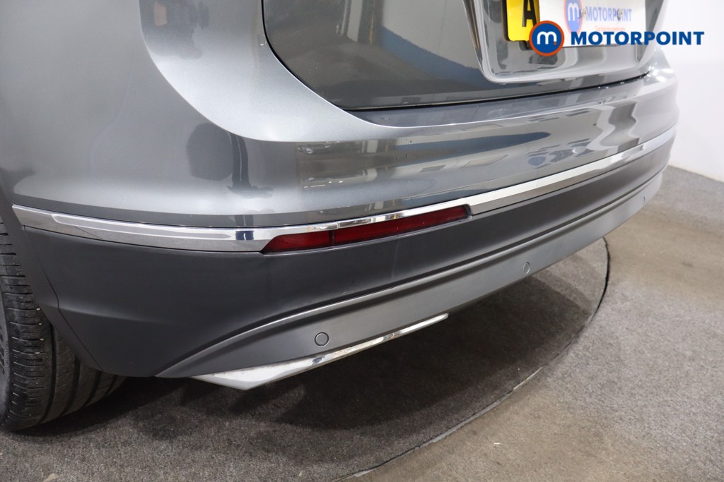 Volkswagen Tiguan SEL Automatic Petrol SUV - Stock Number (1568673) - 38th supplementary image