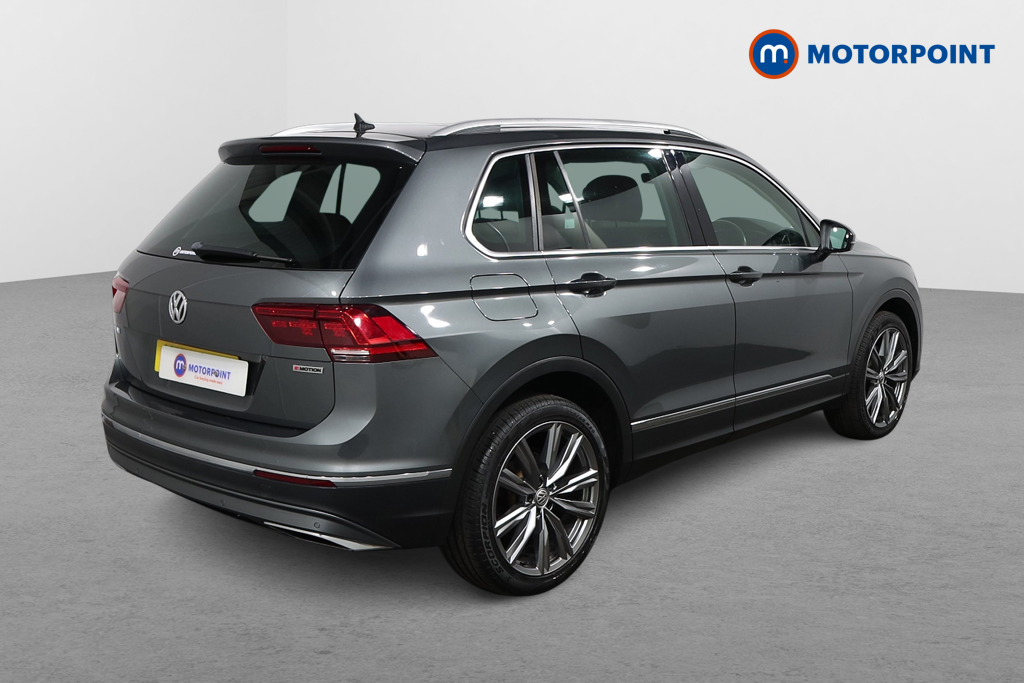 Volkswagen Tiguan SEL Automatic Petrol SUV - Stock Number (1568673) - Drivers side rear corner