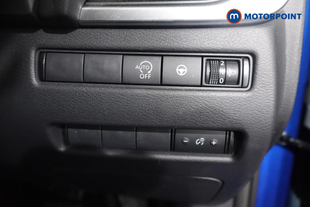 Nissan Qashqai N-Connecta Automatic Petrol SUV - Stock Number (1568694) - 12th supplementary image
