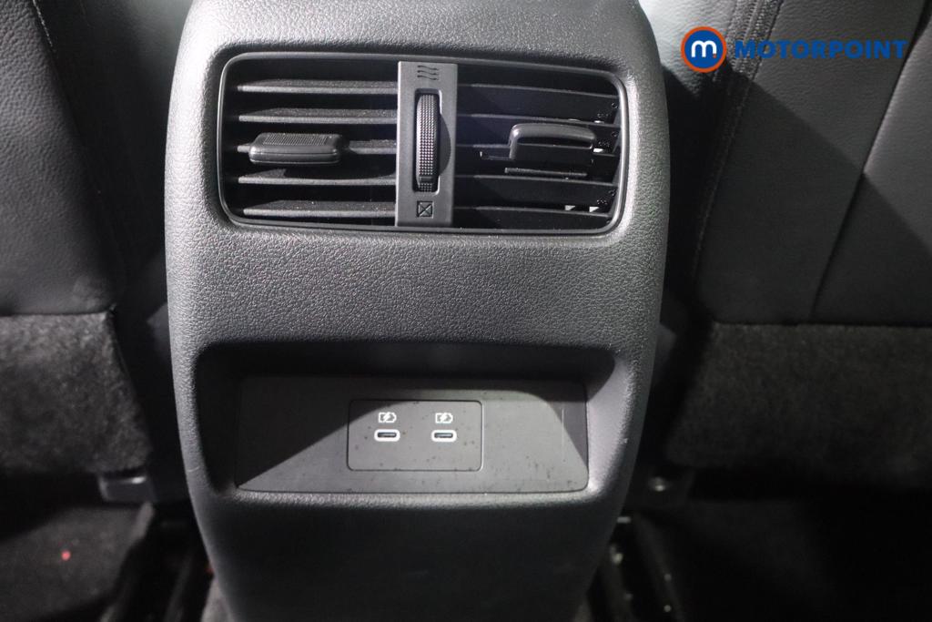 Nissan Qashqai N-Connecta Automatic Petrol SUV - Stock Number (1568694) - 18th supplementary image