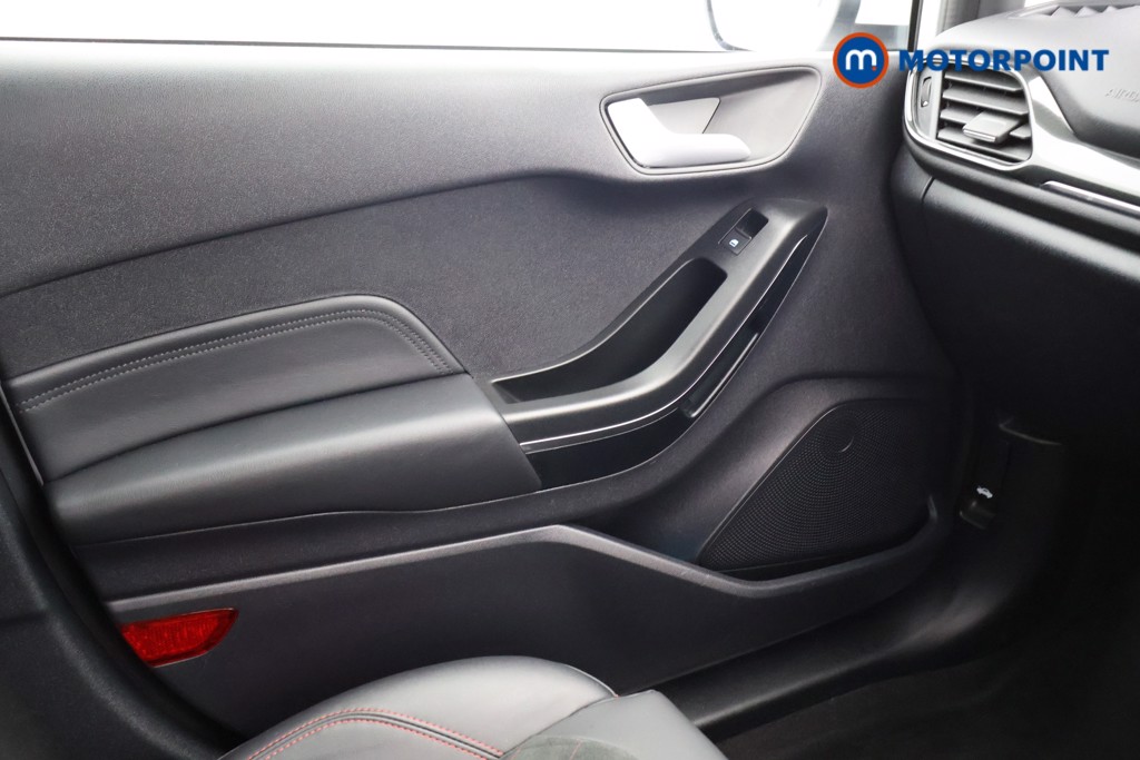Ford Fiesta St-Line X Edition Manual Petrol-Electric Hybrid Hatchback - Stock Number (1568719) - 8th supplementary image