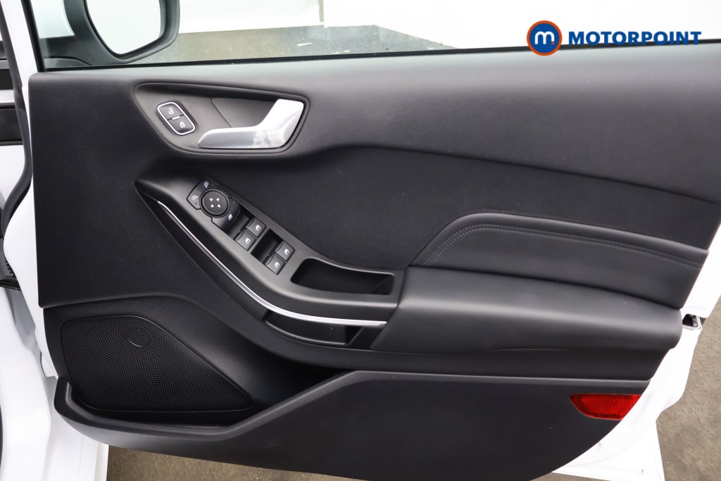 Ford Fiesta St-Line X Edition Manual Petrol-Electric Hybrid Hatchback - Stock Number (1568719) - 9th supplementary image