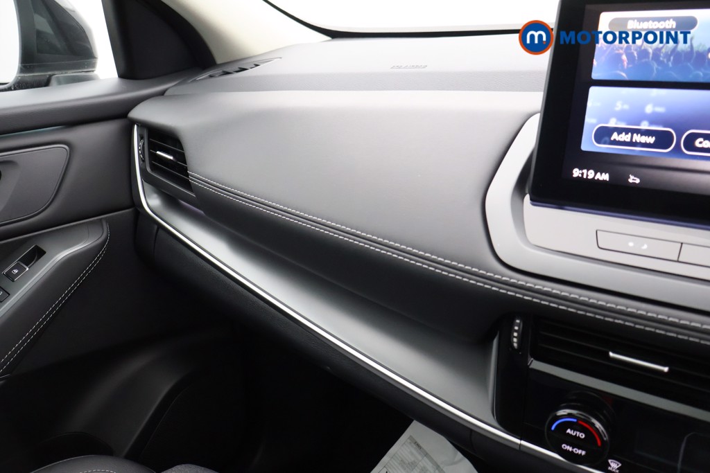 Nissan Qashqai N-Connecta Automatic Petrol SUV - Stock Number (1569274) - 7th supplementary image
