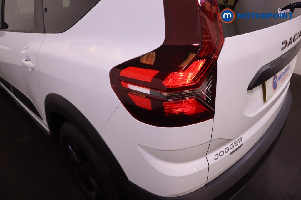 Dacia Jogger Extreme Automatic Petrol-Electric Hybrid People Carrier - Stock Number (1569294) - 20th supplementary image