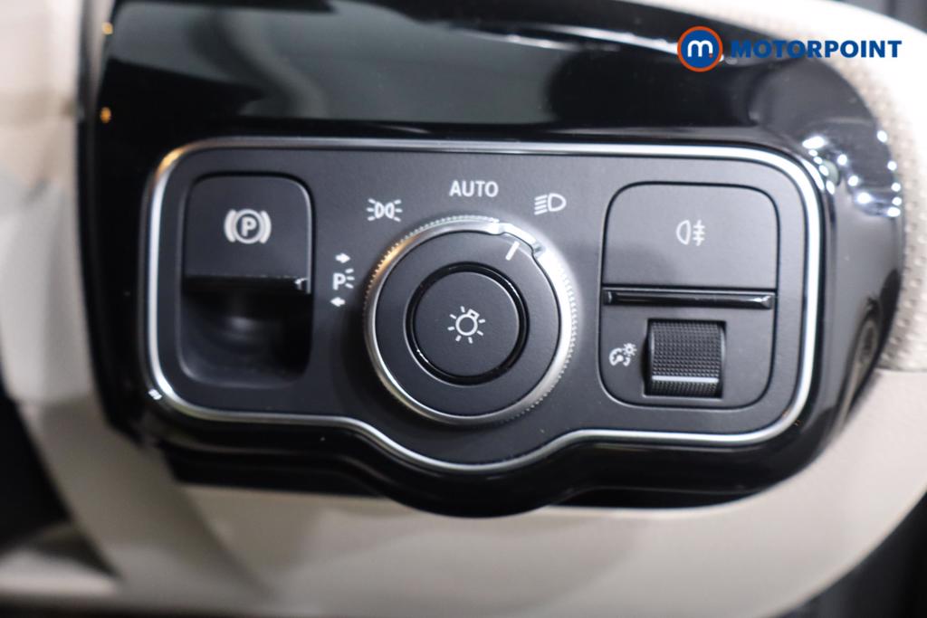 Mercedes-Benz A Class Sport Executive Edition Automatic Petrol Hatchback - Stock Number (1569342) - 12th supplementary image