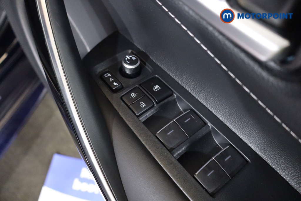 Toyota Corolla Excel Automatic Petrol-Electric Hybrid Hatchback - Stock Number (1569381) - 19th supplementary image
