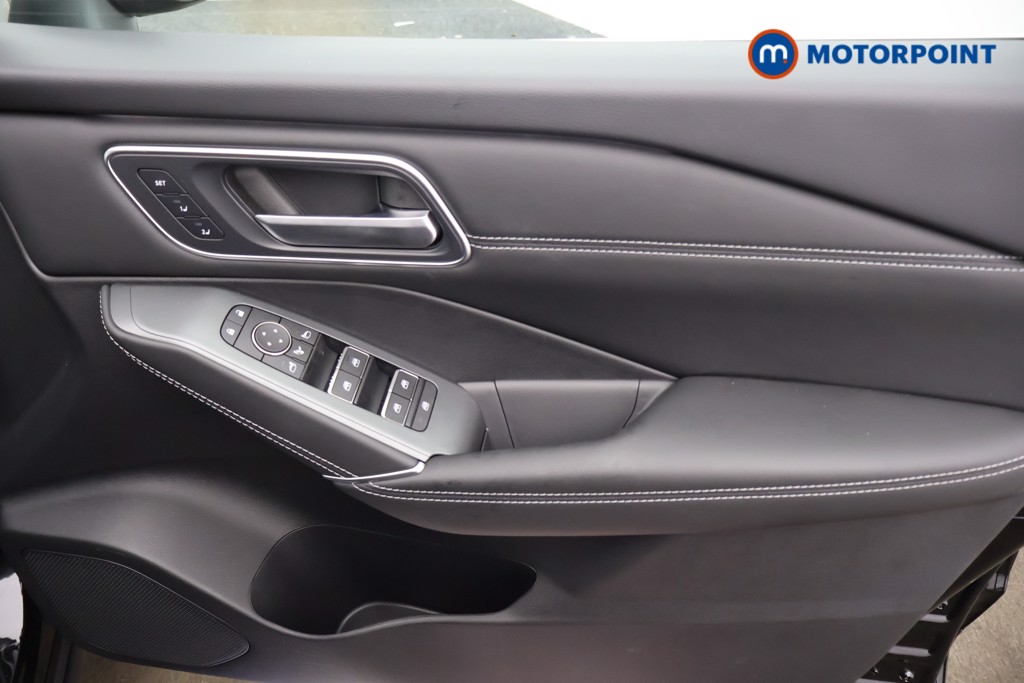 Nissan Qashqai Tekna Automatic Petrol SUV - Stock Number (1569406) - 9th supplementary image