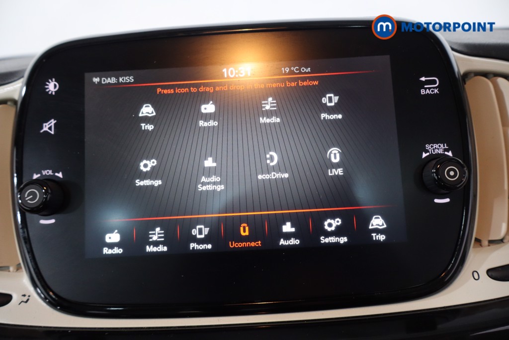 Fiat 500 Lounge Manual Petrol-Electric Hybrid Hatchback - Stock Number (1569627) - 2nd supplementary image