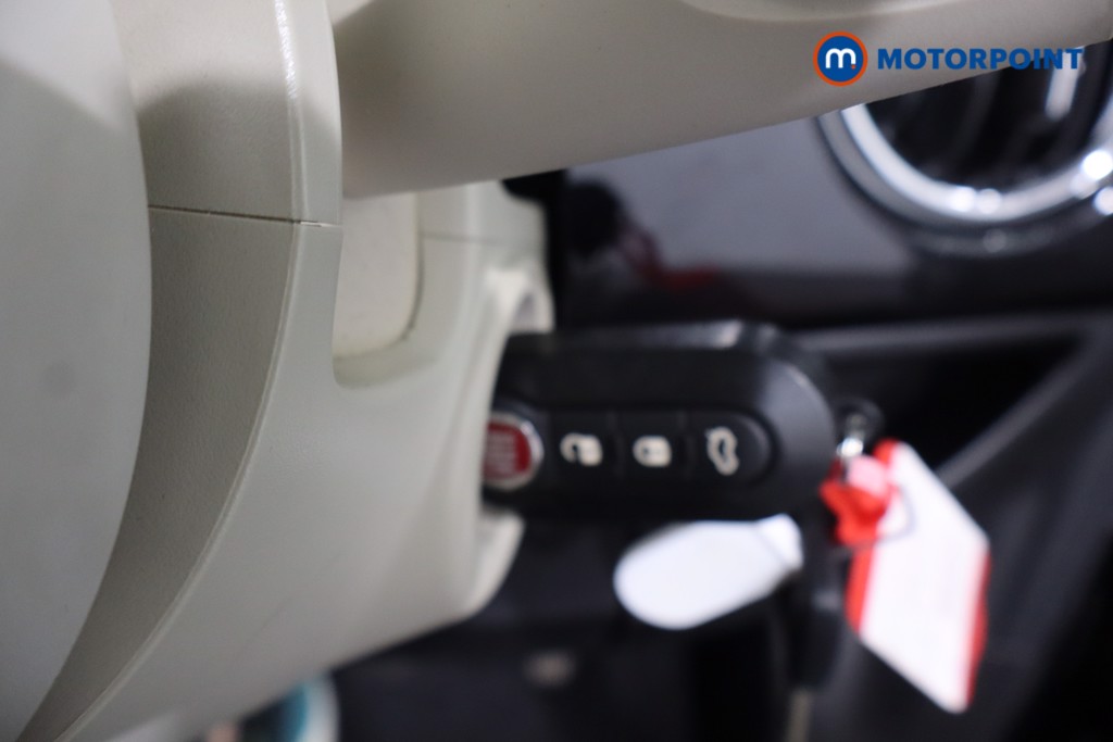 Fiat 500 Lounge Manual Petrol-Electric Hybrid Hatchback - Stock Number (1569627) - 13th supplementary image